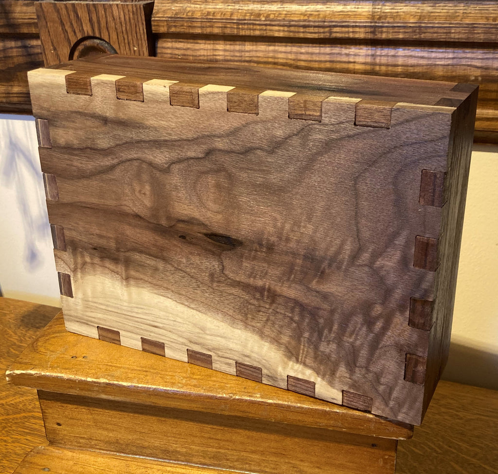 Locally Handmade Black Walnut Tea or Keepsake Box – Mohonk Mountain ...